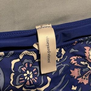 Women’s vineyard vines swimsuit bottoms